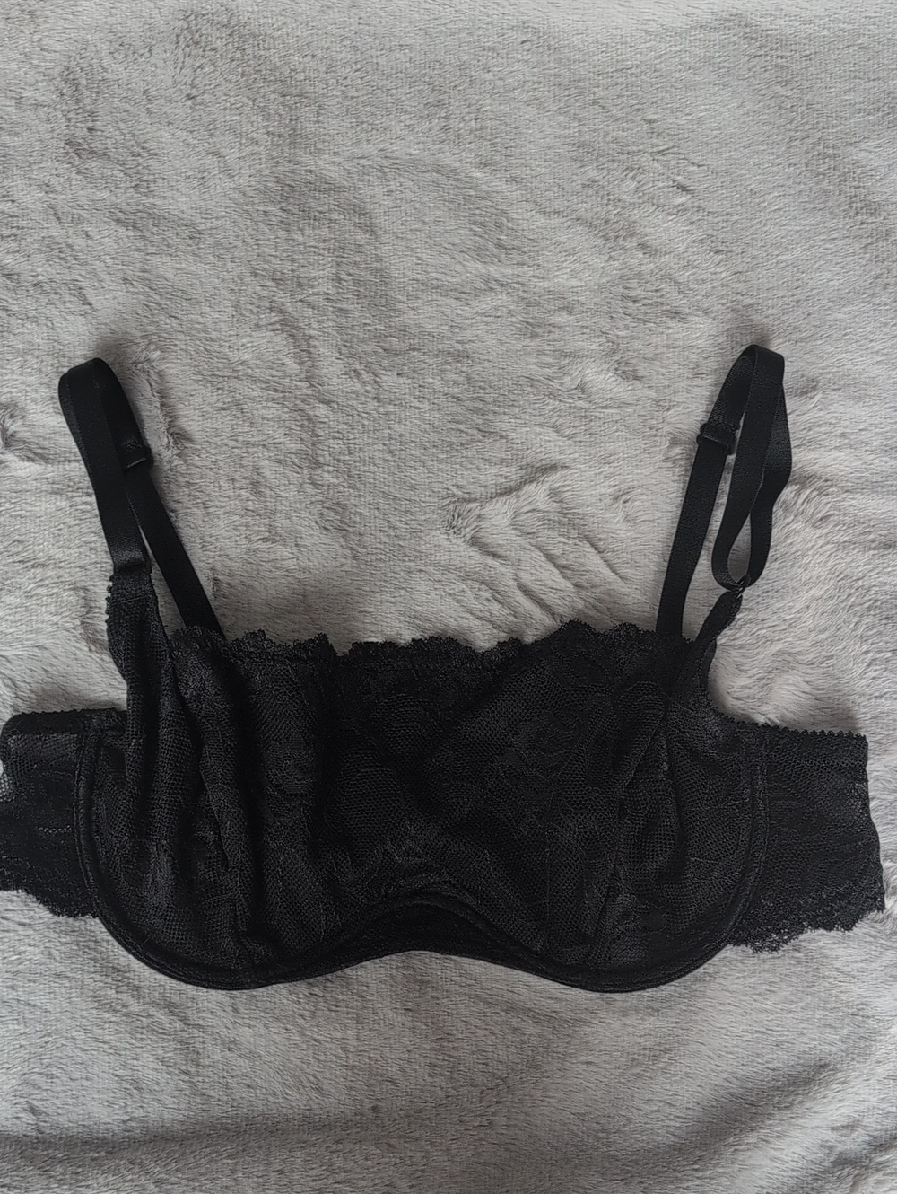 Rhonda Shear Black Lace Underwire Bra